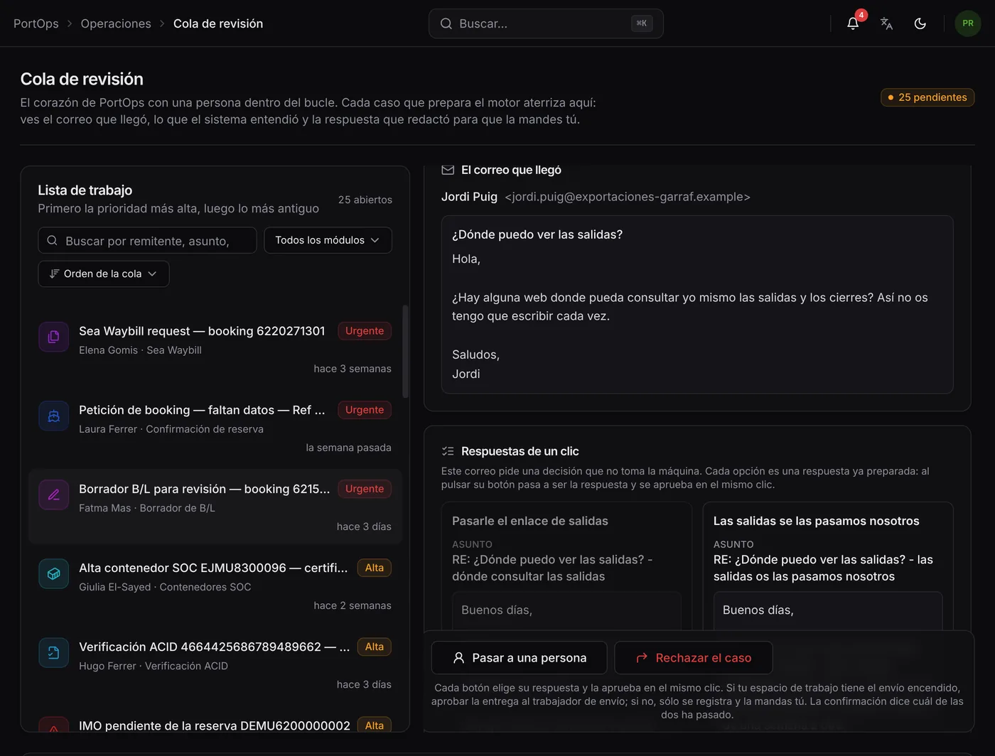 El panel de PortOps en modo demostración: la cola de revisión con un correo de un cliente y dos respuestas preparadas para elegir.